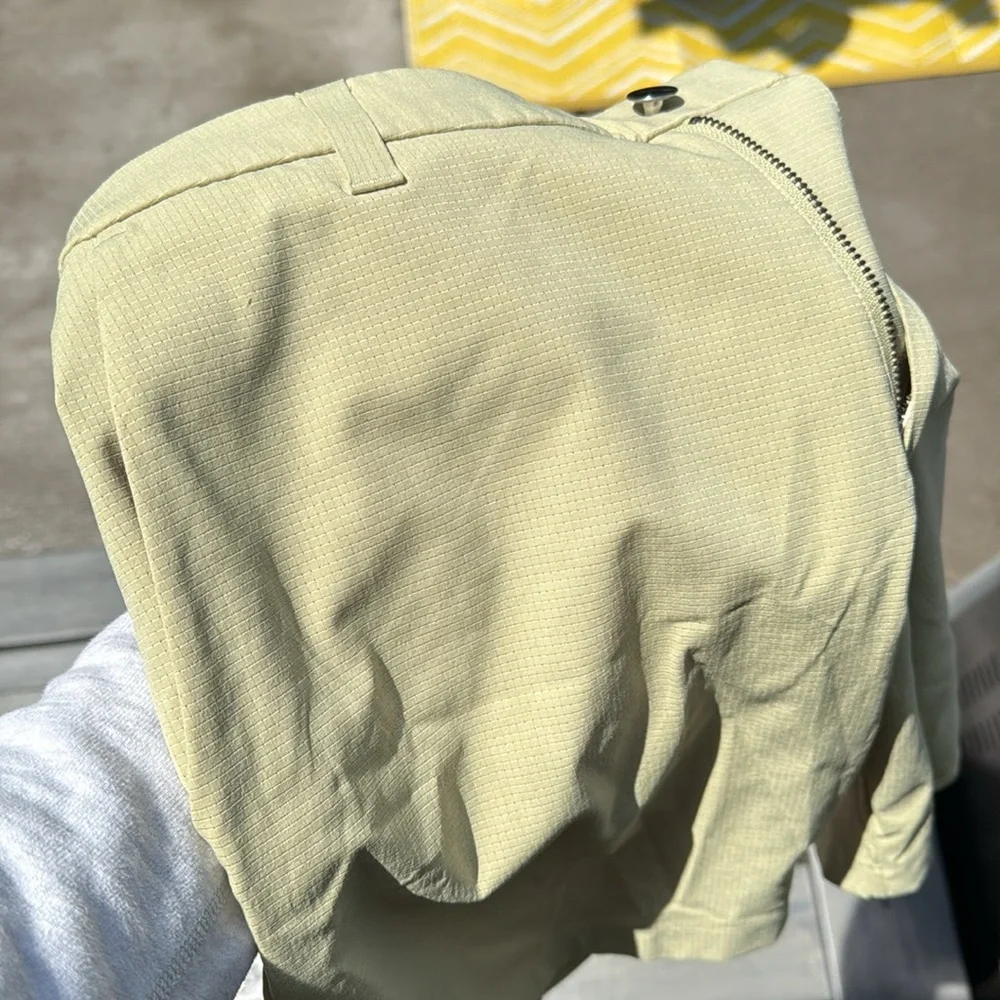 Lululemon Commission Shorts Wovenair - 32”